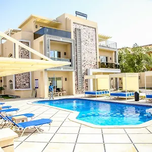 Serenity Aparthotel 3*