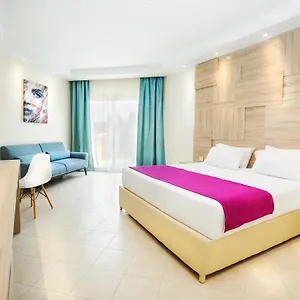 Pyramisa Beach Resort Sahl Hasheesh Hotel 5*