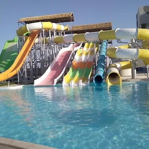 Amwaj Club Abu Soma 4*