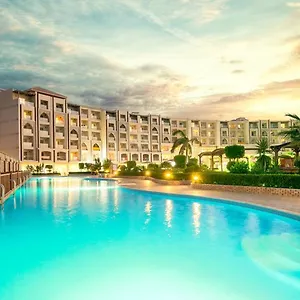 Hawaii Caesar Palace Aqua Park - Families And Couples Only 4*