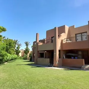 Lovely With Big Balcony *