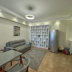 A One-bedroom With A Compact Terrace Apartment Hurghada