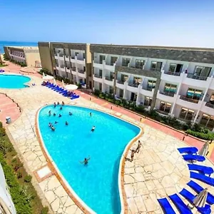 Furnished & Kitchen Seaview Beachfront Near Airport *