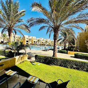 2 Bedrooms Ground Floor Pool View In Mangroovy