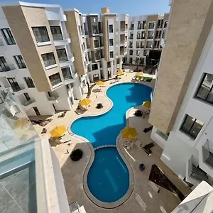 Aqua Infinity Oasis Walking Distance To Beach, 15 Minutes From El Gouna, 15 Minutes From
