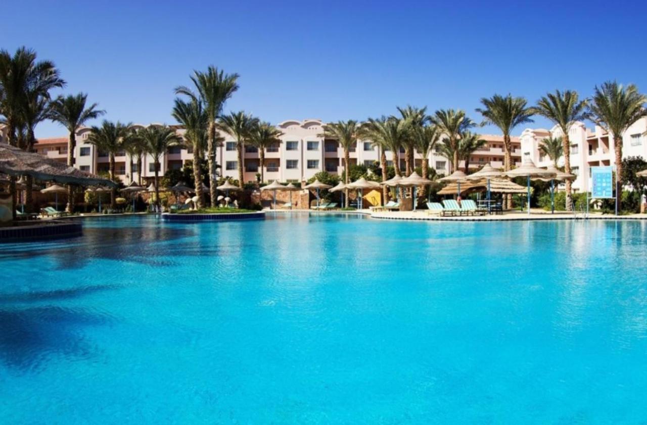 Pyramisa hotel apartments. Сансет Бич Хургада. Пирамиса Сансет Перл Хургада. Хургада Red Sea Governorate. Pyramisa Sunset Pearl 5*.