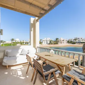 Beautiful With Roof Terrace In Joubal * Hurghada